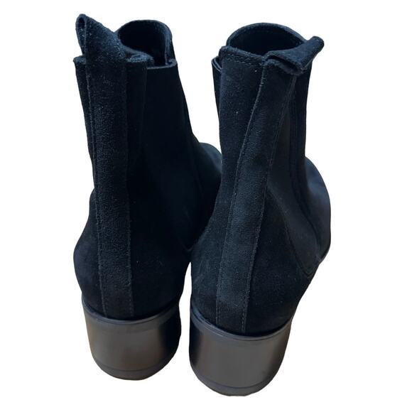 La Canadienne NWOB Honor Suede Black Ankle Chelsea Bootie Size 9.5M Block Heel - Picture 3 of 9